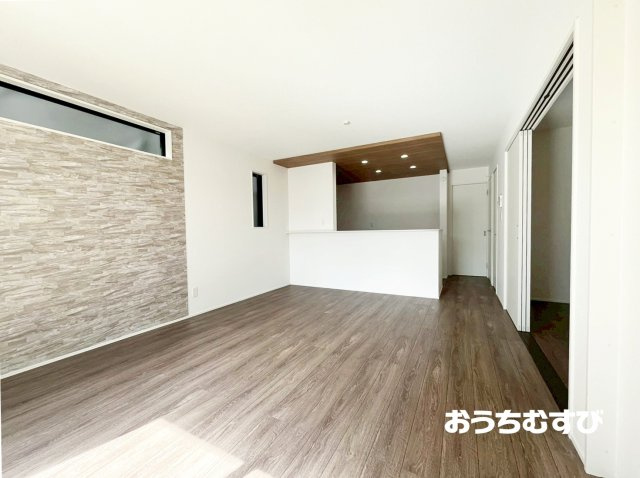 尾張旭市北本地ヶ原町(全2棟)の居間・リビング