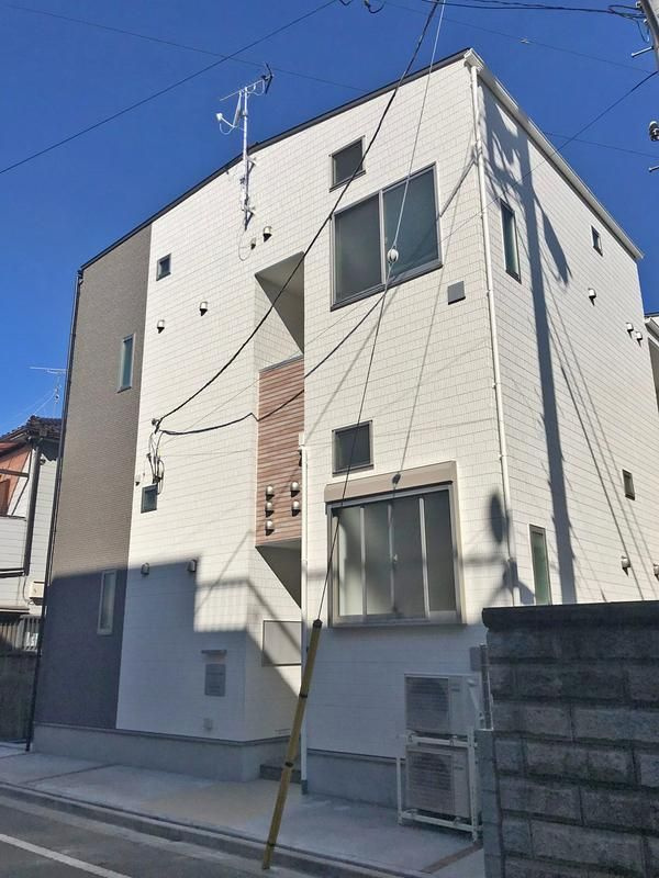 江戸川区松島４丁目のアパートの外観