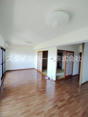 【居間・リビング】 | フロールI | 別部屋写真です。