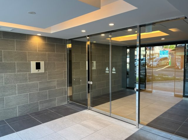 【エントランス】