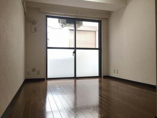 アカデミー向丘の寝室