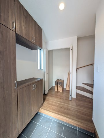 【収納】 | ハートフルタウン前橋市三河町1丁目22ー① | 多目的に使える玄関収納です♪