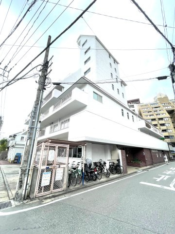 トーカンマンション警固・内野警固ビルの外観