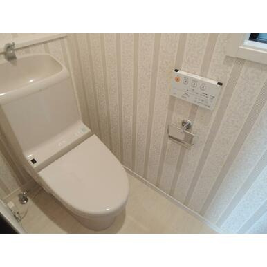 河内長野市古野町の一戸建てのトイレ