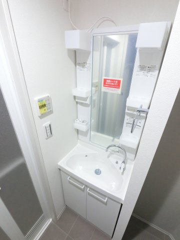 Alivis船橋Eastの洗面所