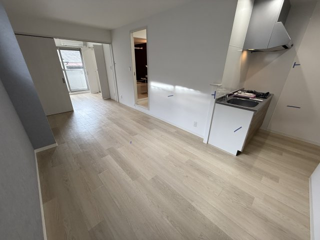 キャトルセゾン豊中本町の居間・リビング