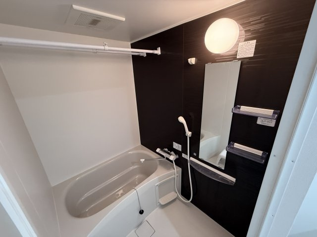 キャトルセゾン豊中本町の浴室