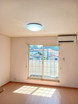 【居間・リビング】 | スカイ・ローズ