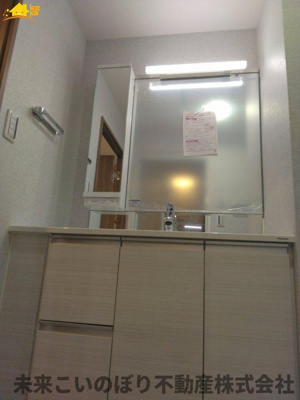 【独立洗面台】 | アーバンみらい東大宮東二番街９号棟 | 使いやすい独立洗面台です