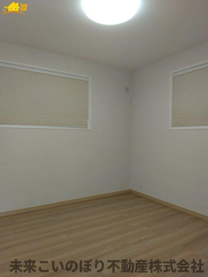 【寝室】 | 蓮田市閏戸中古戸建 | 使い勝手のいい寝室です