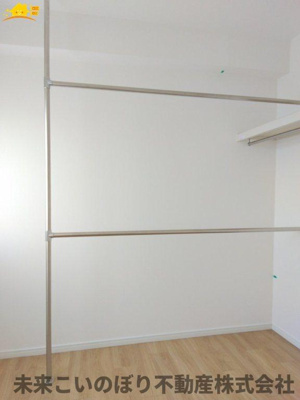 【収納】 | エクセル大宮東３番館 | たくさん収納可能なウォークインクローゼットがあるので、収納家具を置かずにお部屋がスッキリ！