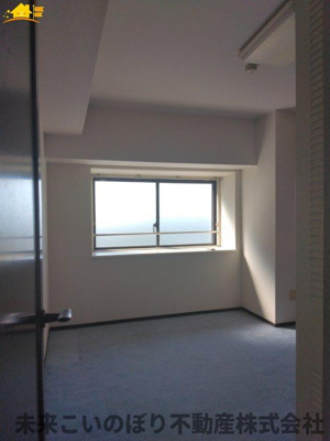 【寝室】 | ライオンズガーデン花崎A棟 | 使い勝手のいい寝室です