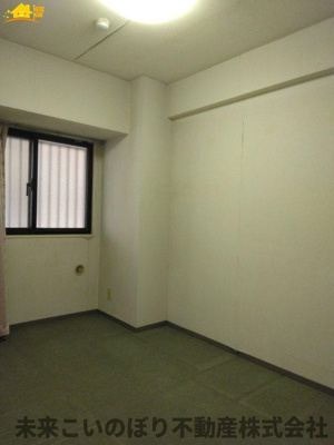 【寝室】 | ライオンズガーデン久喜参番館 | 落ち着いて過ごせるお部屋なので、寝室にいかがでしょうか