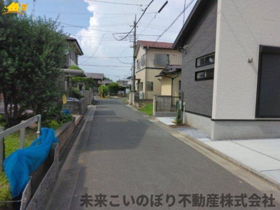 【前面道路含む現地写真】 | Blooming Garden久喜市野久喜3期 | 前面道路含む現地写真です