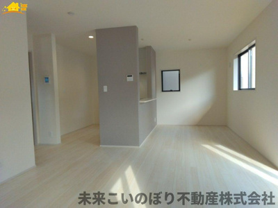 【居間・リビング】 | Livele Garden.S蓮田市椿山第7 | 一日の中で多くの時間を過すことになるリビングダイニングだからこそ、いつも穏やかな空間であることが必然。爽やかな通風と採光を存分に感じる事が出来る空間です。