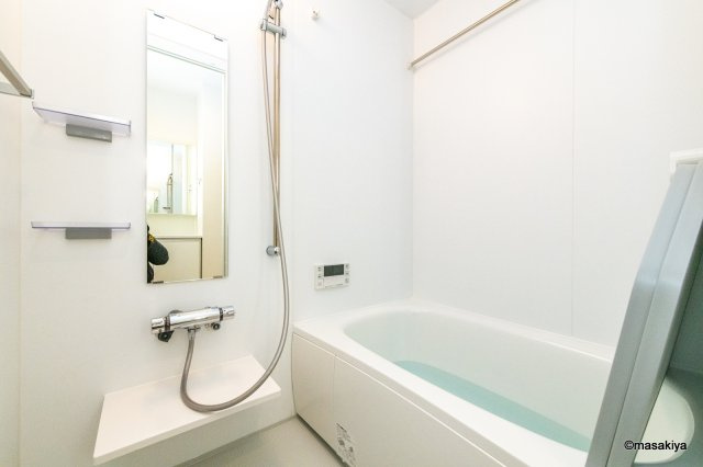 リヴェール中御所　Cの浴室