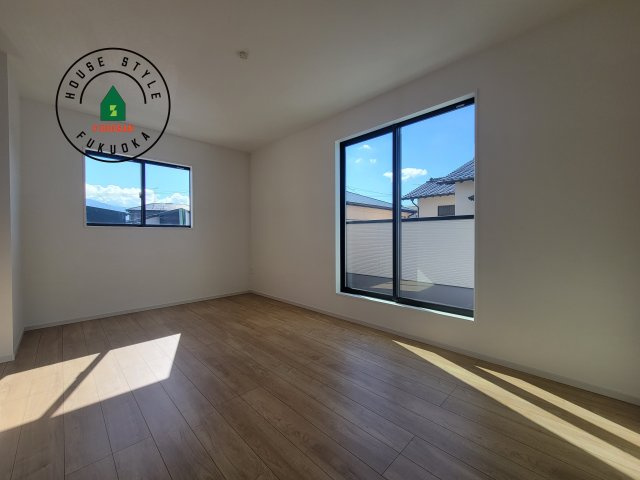 糟屋郡志免町東公園台2丁目第3-1棟（1号棟）　の寝室|主寝室には収納力に優れたクローゼットがありますので、お部屋もすっきり片付きます。