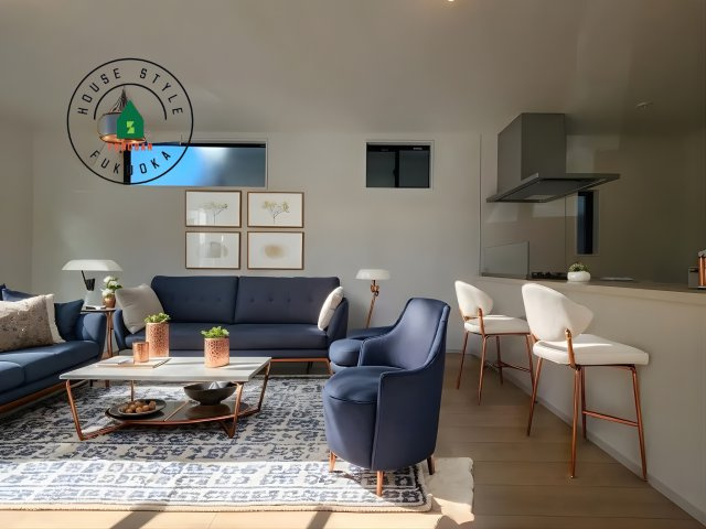 糟屋郡志免町東公園台2丁目第3-1棟（1号棟）　の居間・リビング|明るく開放的なリビングダイニングは豊かな陽光が注ぎ込み、やすらぎの空間を演出してくれます。ご家族で楽しいひとときをお過ごし下さい。※家具はCGを合成したものです。