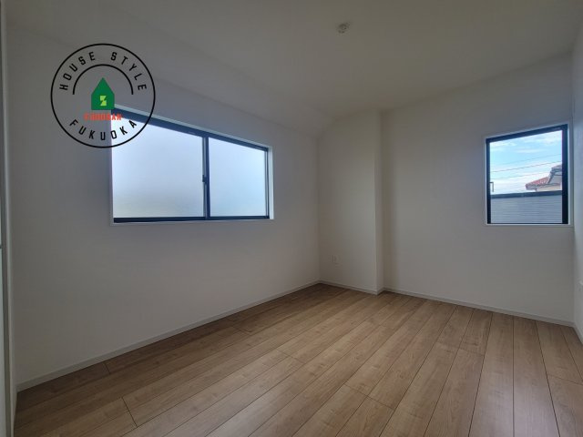 筑紫野市二日市北6丁目第1-2棟（1号棟）　の洋室|採光良好な洋室は全居室、複層ガラスの遮熱効果と断熱効果で、一年中快適に過ごせます。