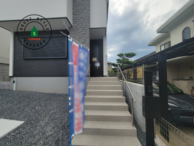 筑紫野市二日市北6丁目第1-2棟（1号棟）　の玄関|おでかけの時も帰った時も、「我が家」を最初に感じでもらえる素敵な空間に。