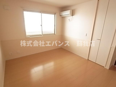 【寝室】 | ヴェルデ神明町 | 落ち着いた色調の寝室です