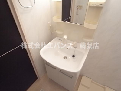 【独立洗面台】 | ヴェルデ神明町 | 使いやすい独立洗面台です