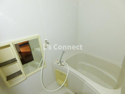 【浴室】 | メゾンＳ | 給湯式のお風呂です。