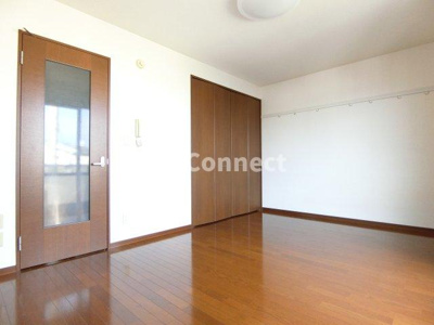 【内装】 | メゾンＳ | ８帖の洋室です。