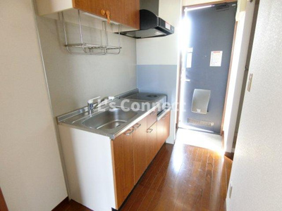 【その他】 | メゾンＳ | 約２帖のキッチンスペース。