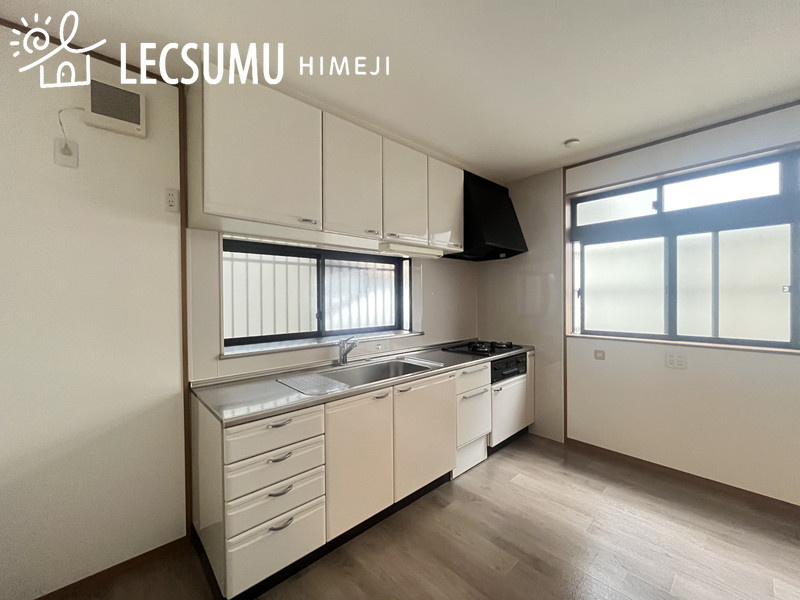 姫路市広畑区蒲田／中古戸建のキッチン
