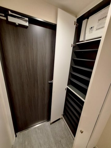 フルール西ケ原の玄関