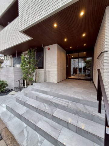 フルール西ケ原のエントランス|★新築　ZＥＨーＭ　ヘーベルメゾンのペット共生賃貸★