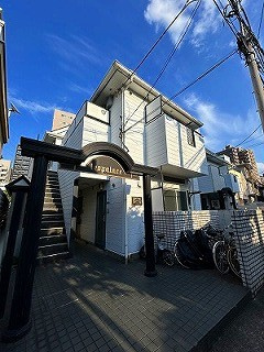 レオパレス三軒茶屋Ａ棟