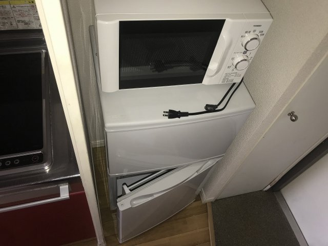 レオパレスフローラのその他|冷蔵庫・電子レンジ