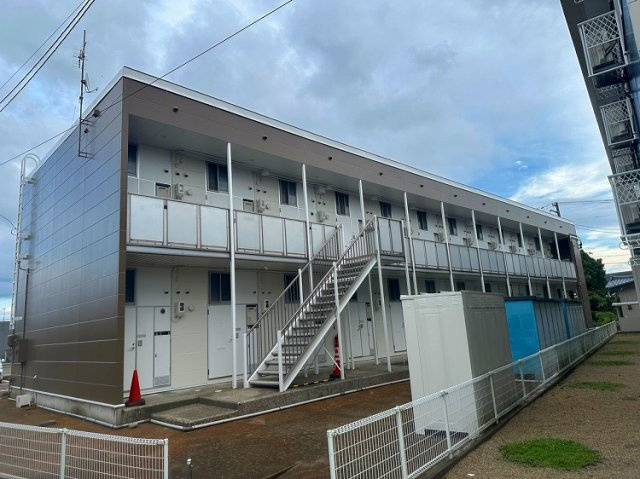 レオパレスフローラの外観