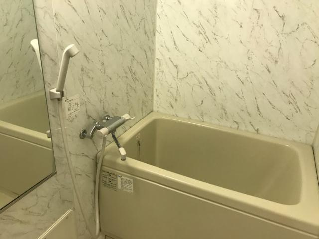 フォレストヴィラの浴室|バス