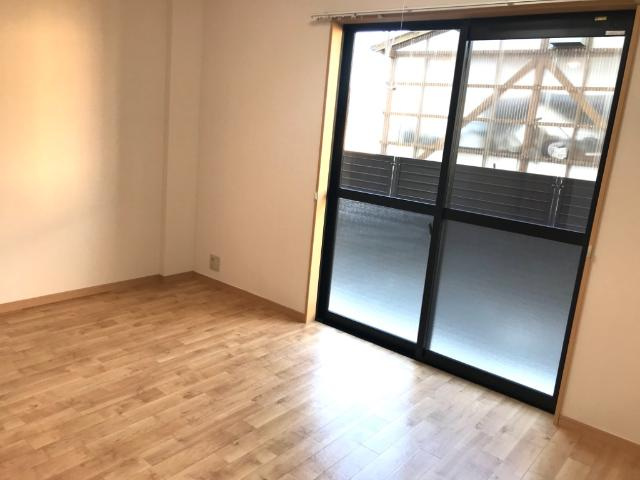 フォレストヴィラの居間・リビング|リビング