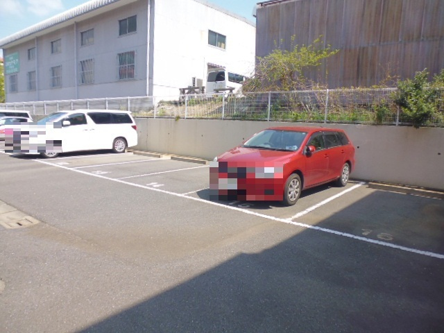 敷地内駐車場（要空き確認）