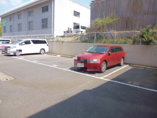 敷地内駐車場（要空き確認）