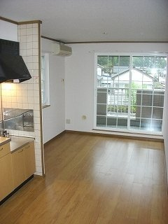 ムーラン・ルージュⅠの居間・リビング|ゆったりとした居間です