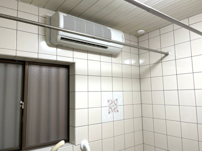 【ランドリースペース】 | 中古一戸建　高知市西町 | 1階　浴室乾燥機