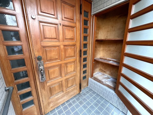 【玄関】 | 中古一戸建　高知市西町