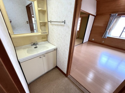 【独立洗面台】 | 中古一戸建　高知市西町 | 2階