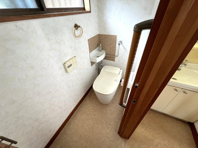 【トイレ】 | 中古一戸建　高知市西町 | 2階