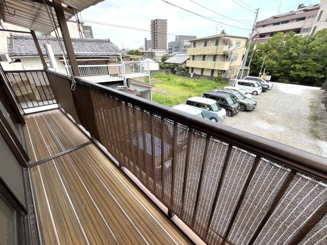 【バルコニー】 | 中古一戸建　高知市西町 | 2階