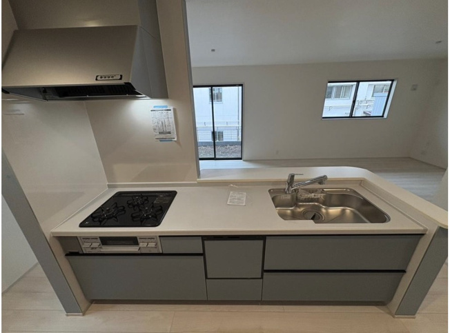  | ★仲介手数料無料★横浜市旭区中白根1丁目8-4　新築戸建　白根小学校・上白根北中学校） | 仲介手数料無料！お問合せ下さい/080-7058-7312 