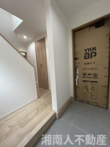 平塚市御殿4丁目　中古戸建の玄関|きれいな玄関です