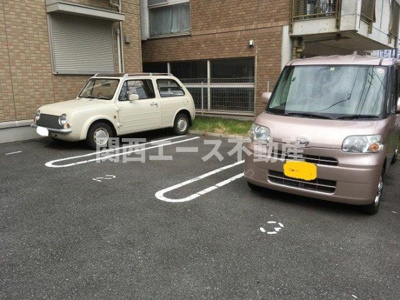 【駐車場】 | シャトル・フローラ