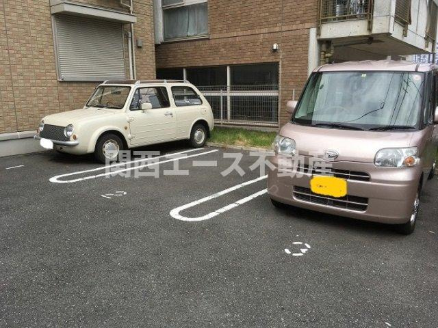 【駐車場】 | シャトル・フローラ