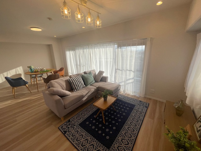 【居間・リビング】ダイアパレス栄町 